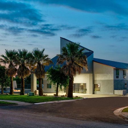 Hotel Super 8 By Wyndham New Braunfels I-35 Zewnętrze zdjęcie