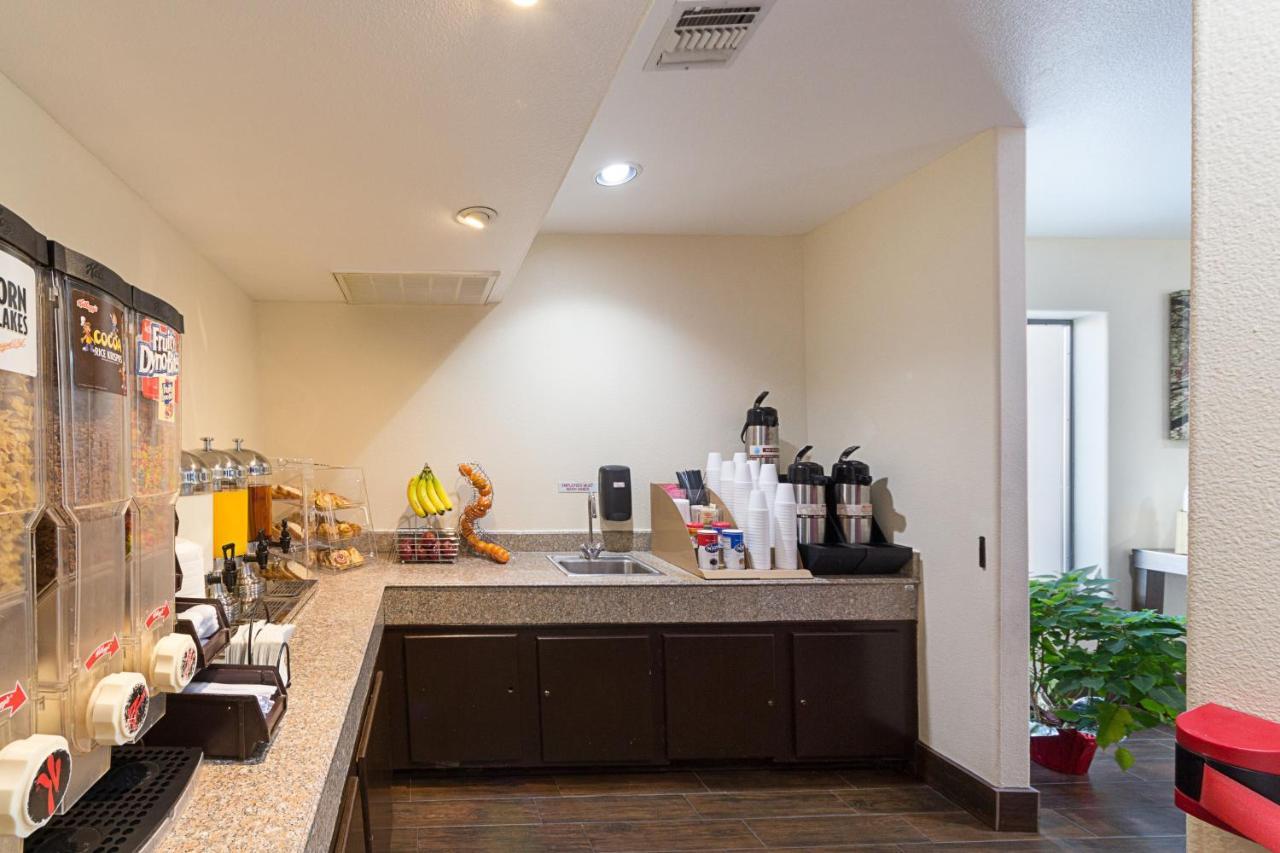 Hotel Super 8 By Wyndham New Braunfels I-35 Zewnętrze zdjęcie