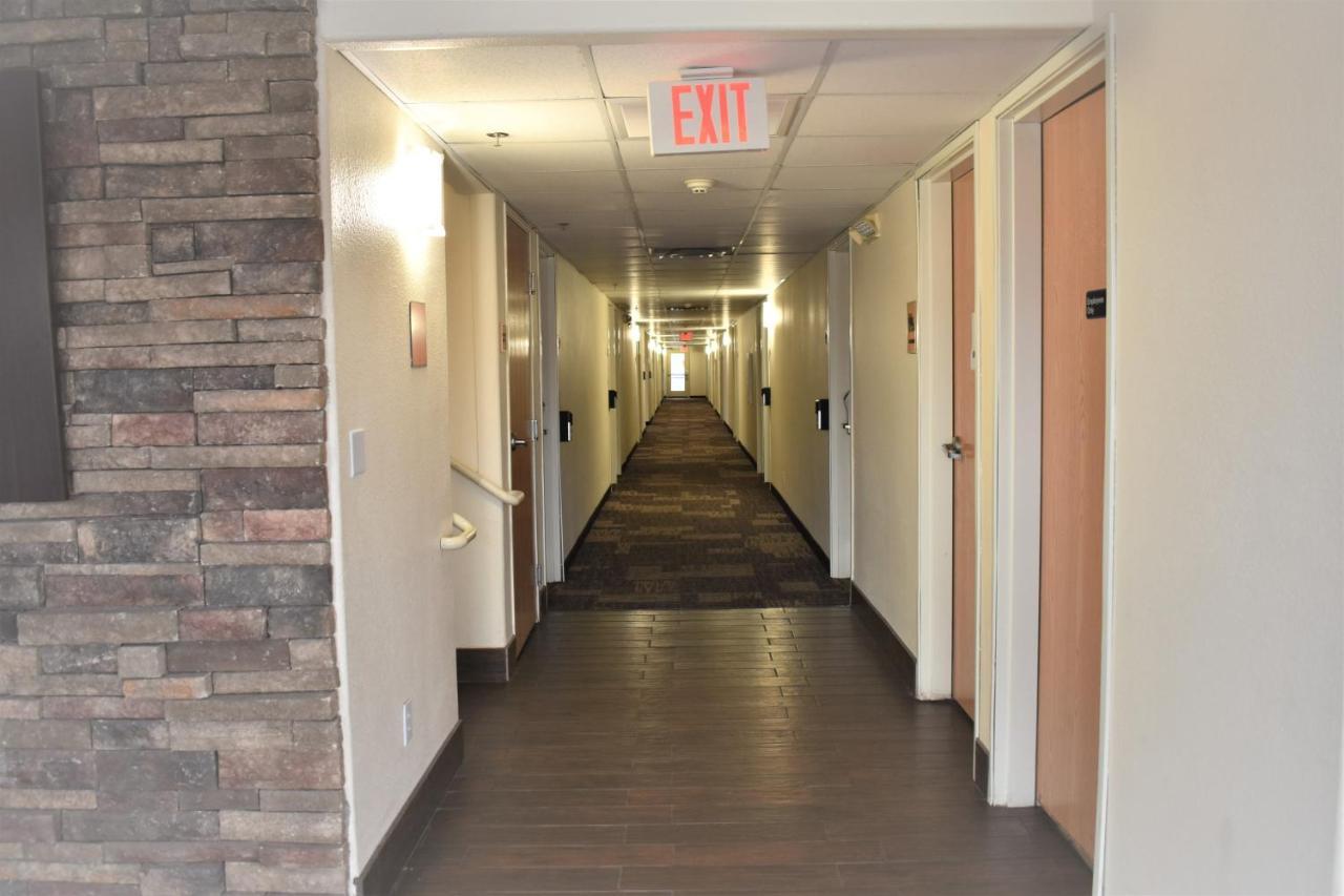 Hotel Super 8 By Wyndham New Braunfels I-35 Zewnętrze zdjęcie